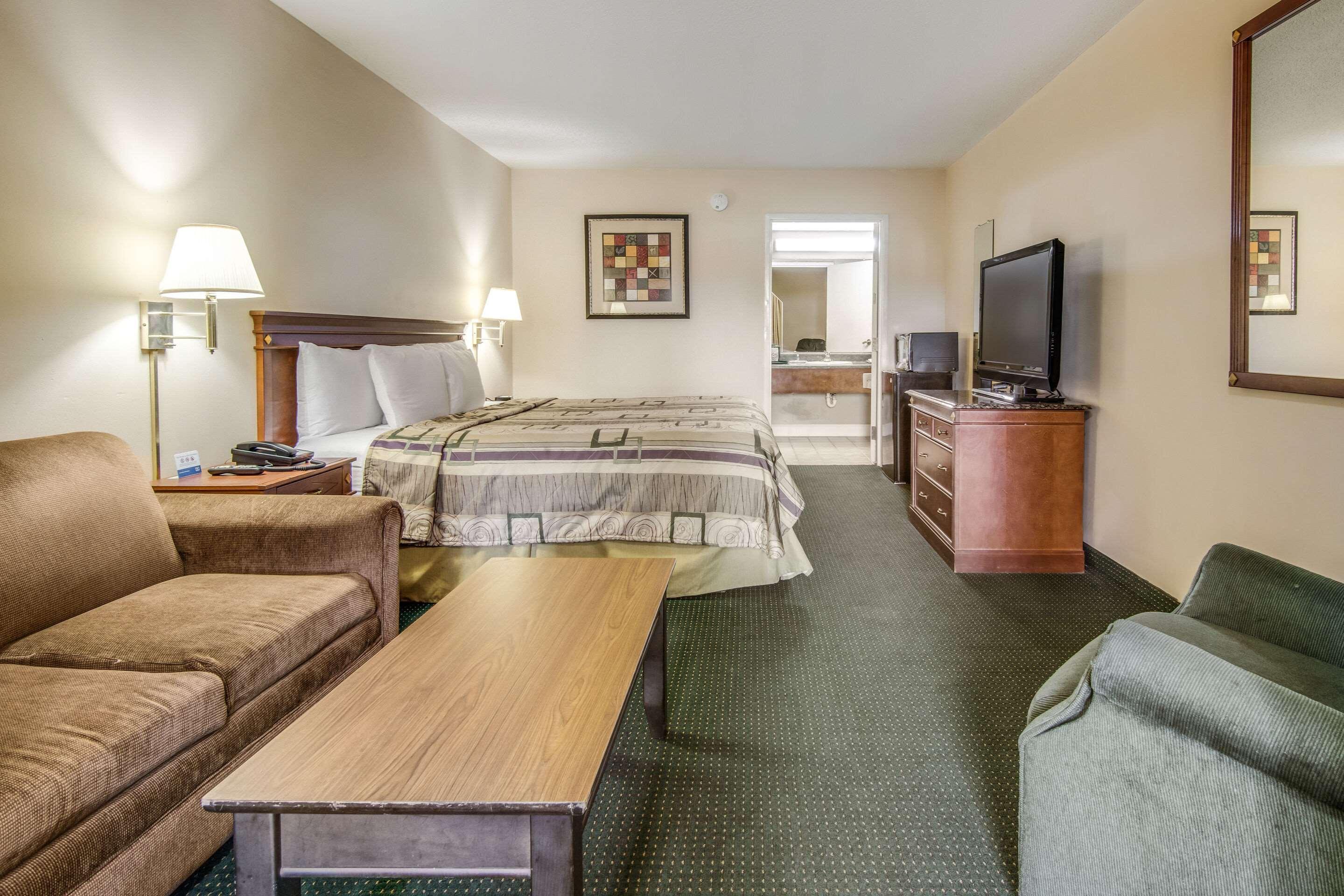 Rodeway Inn & Suites Dublin Exterior foto