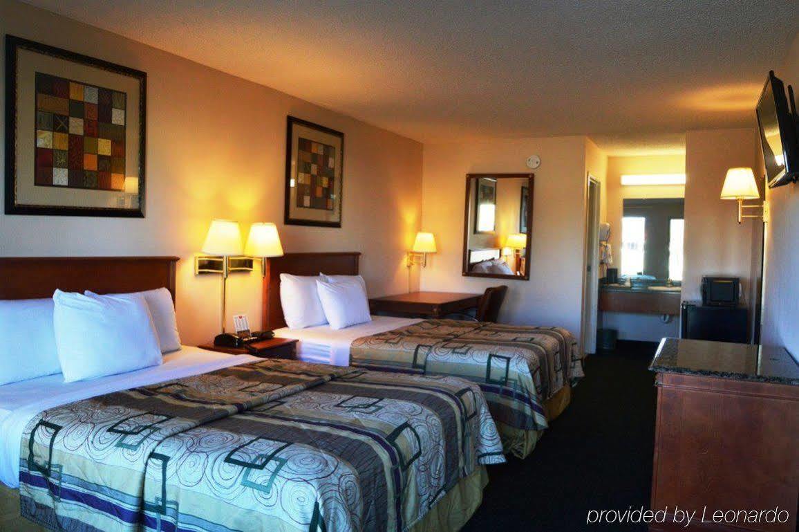 Rodeway Inn & Suites Dublin Exterior foto