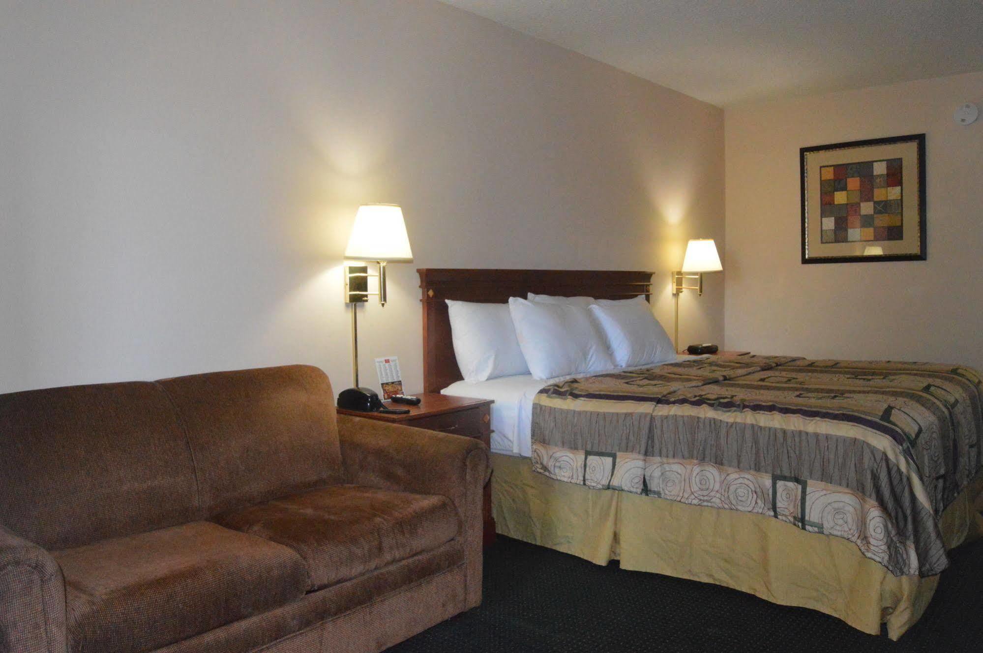Rodeway Inn & Suites Dublin Exterior foto